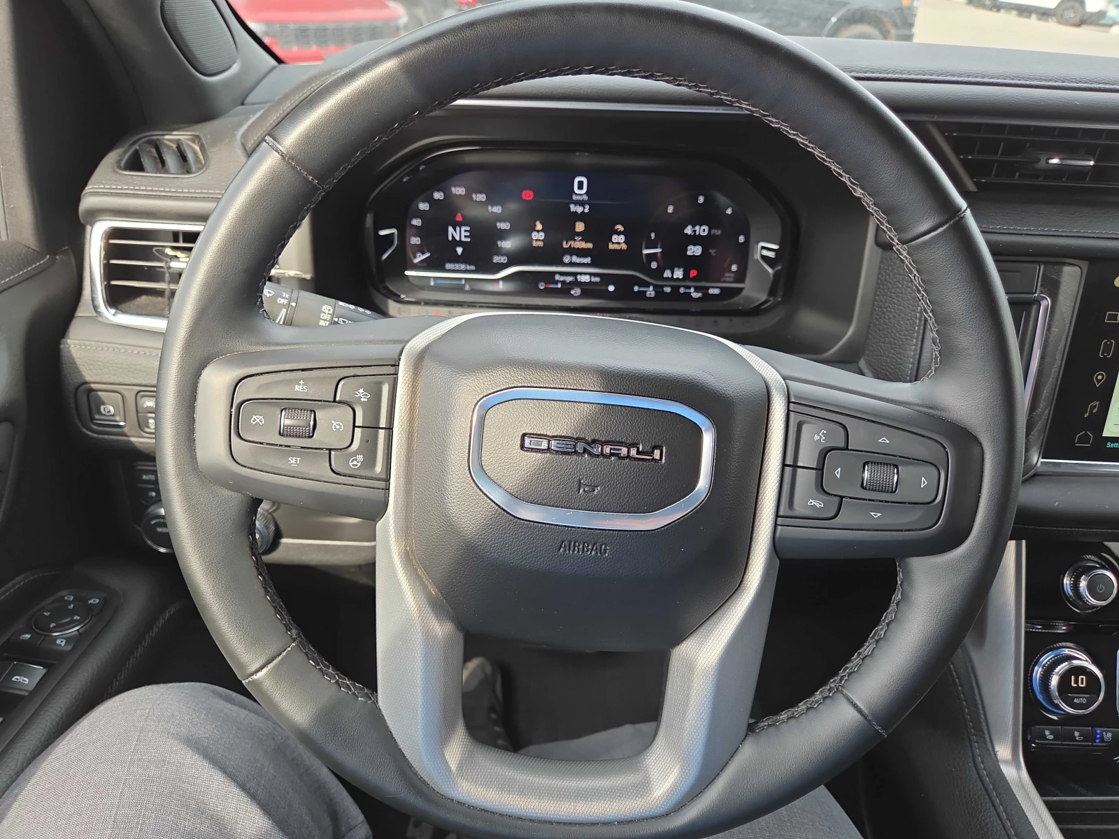 Gmc Yukon * Denali * CARFAX * БЕЗ ПЪРВОНАЧАЛНА ВНОСКА, снимка 13 - Автомобили и джипове - 56064482