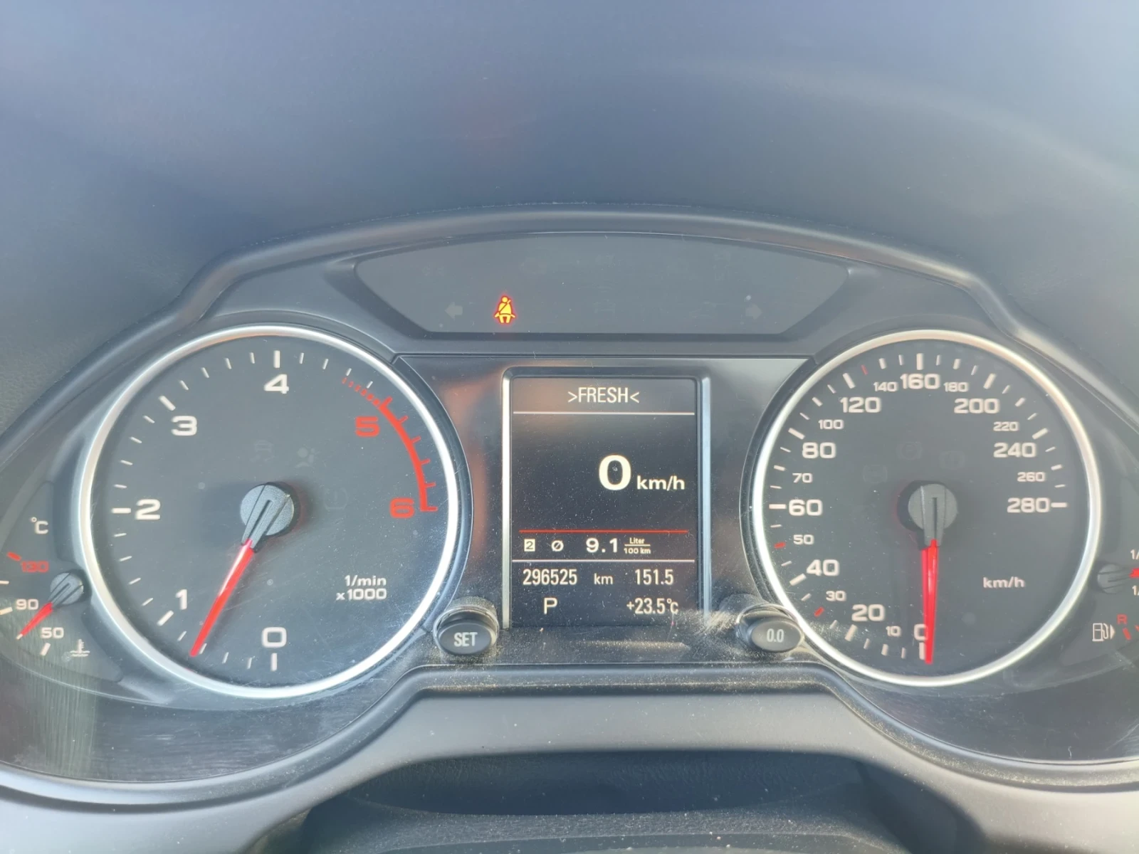 Audi Q5 3.0TDI Sline, снимка 13 - Автомобили и джипове - 56259789