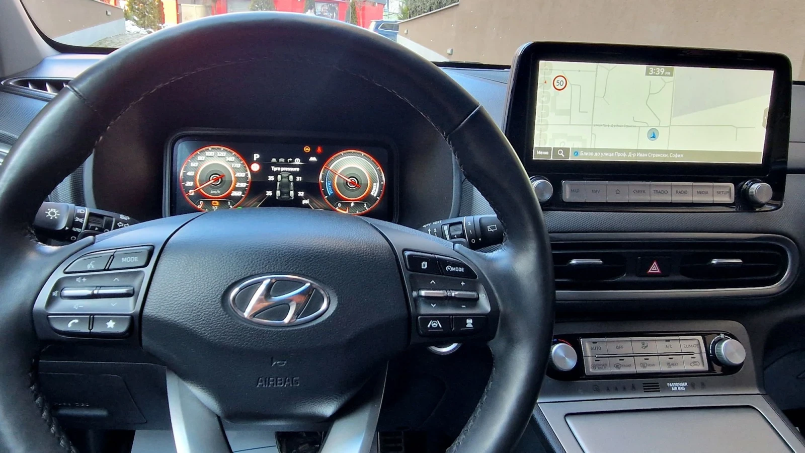 Hyundai Kona SOH100%Сервизна Книжка, снимка 11 - Автомобили и джипове - 56269292