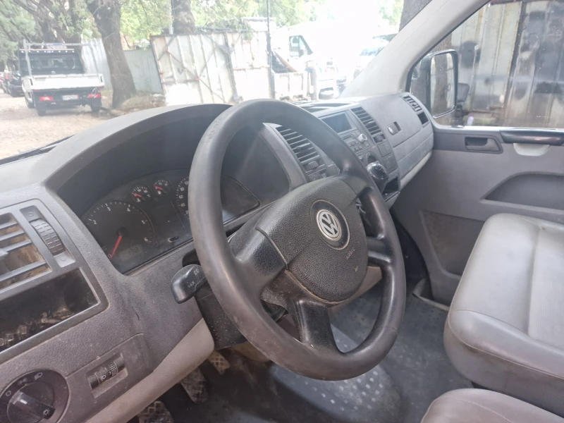 VW T5 1.9TDi, снимка 5 - Бусове и автобуси - 52198740