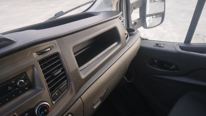 Ford Transit, снимка 11 - Бусове и автобуси - 52280799