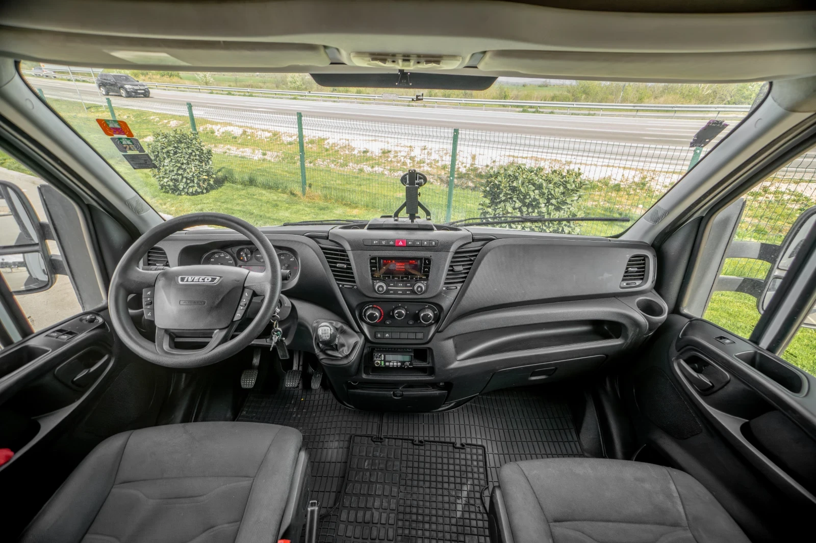 Iveco Daily  3.0 180 �.�.������ 10-������� ������/������  | Mobile.bg � ����������� 11