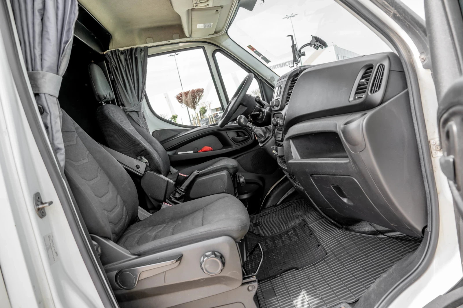 Iveco Daily  3.0 180 �.�.������ 10-������� ������/������  | Mobile.bg � ����������� 9