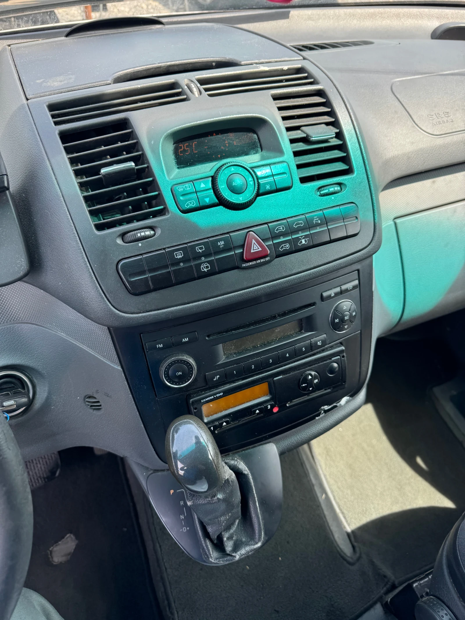 Mercedes-Benz Vito 115CDI, снимка 12 - Бусове и автобуси - 54630692