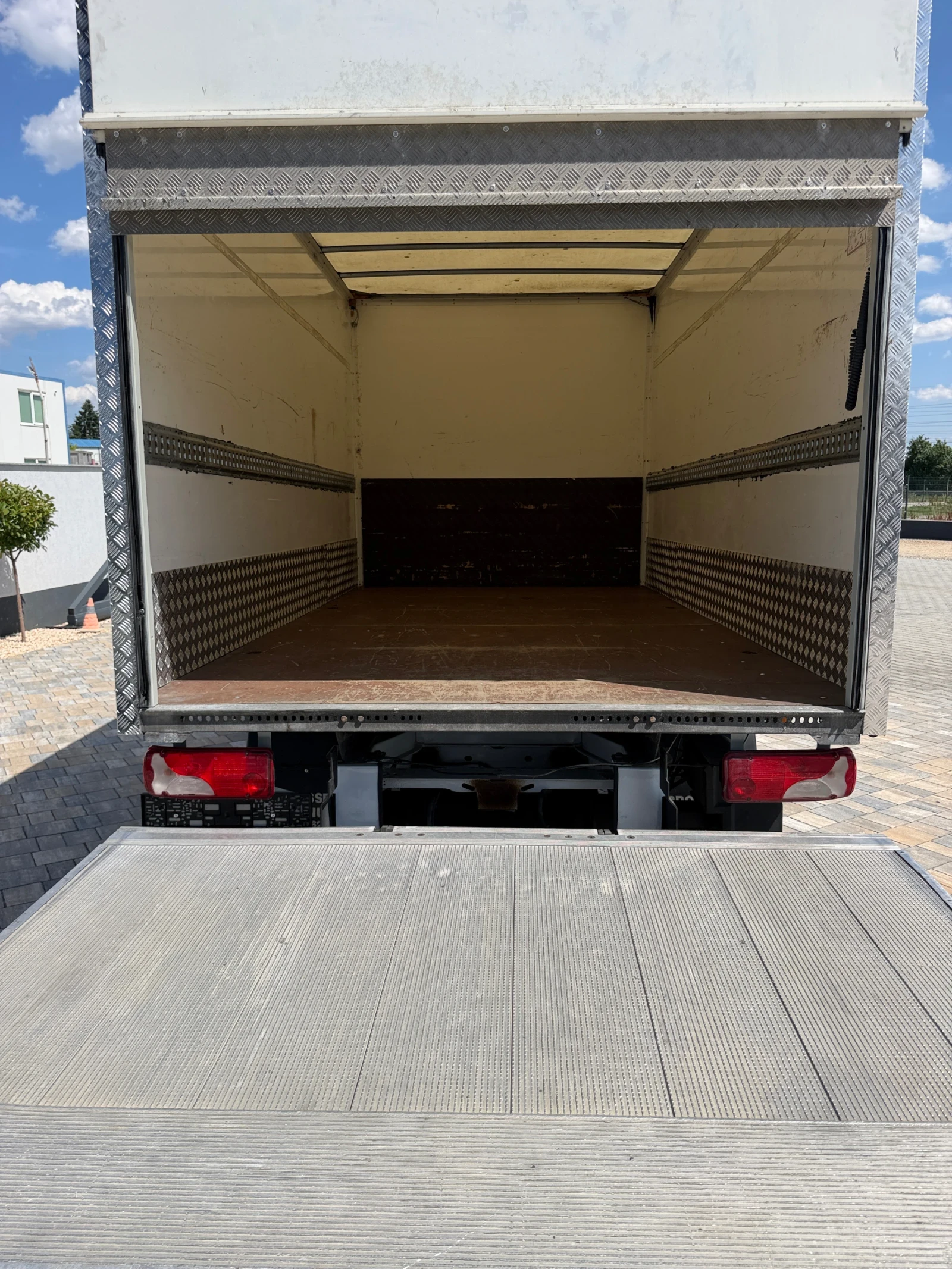 Mercedes-Benz Sprinter 513 CDI  до 3, 5т, снимка 15 - Бусове и автобуси - 55217386