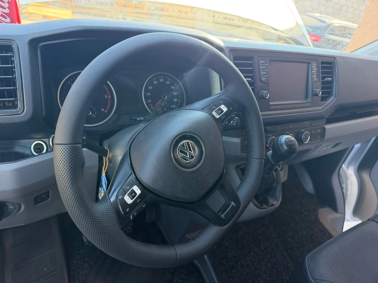 VW Crafter 2.0 140 кс, снимка 8 - Бусове и автобуси - 56303059