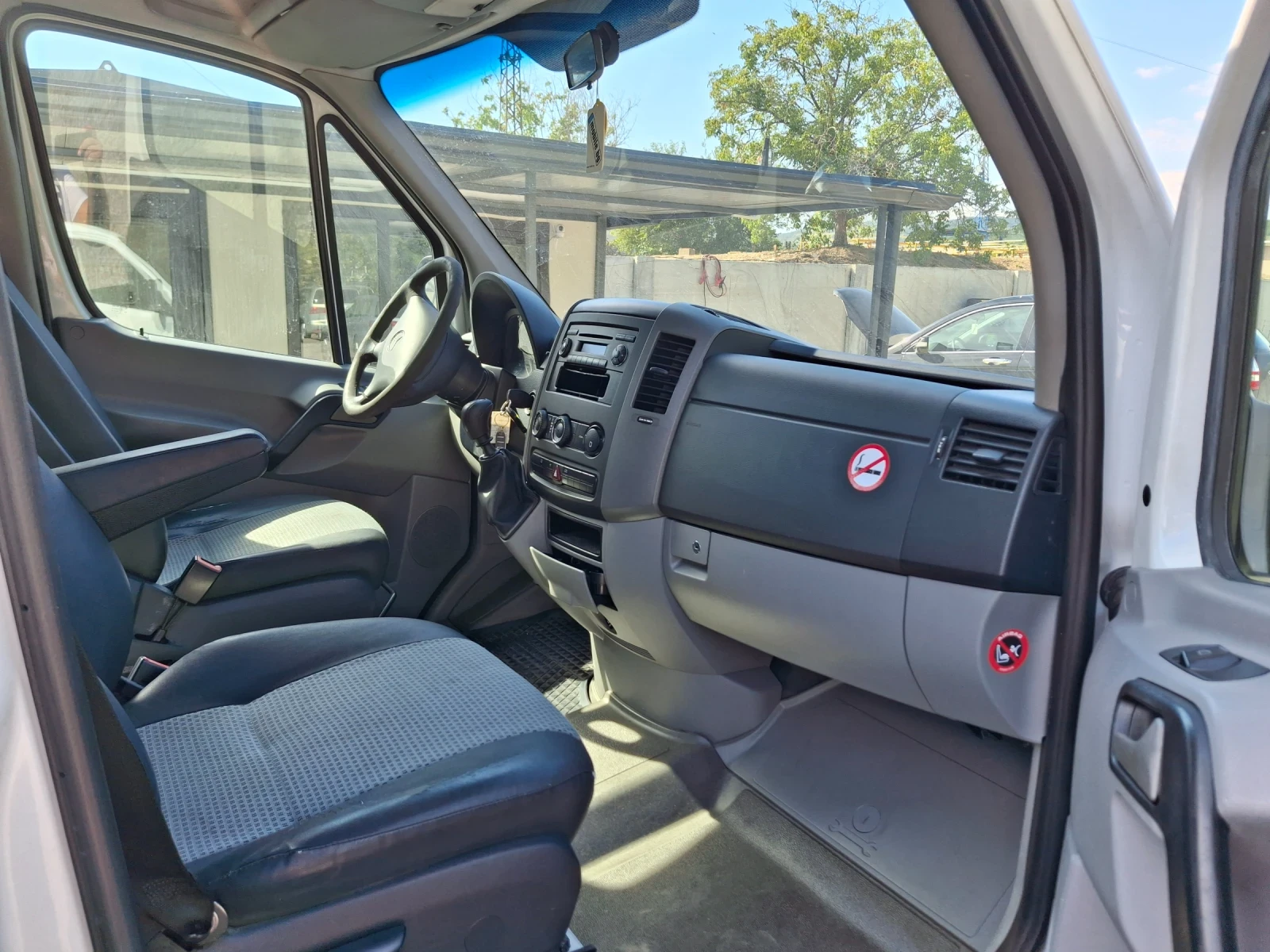 Mercedes-Benz Sprinter 311 8 Mesta , снимка 7 - Бусове и автобуси - 56311062