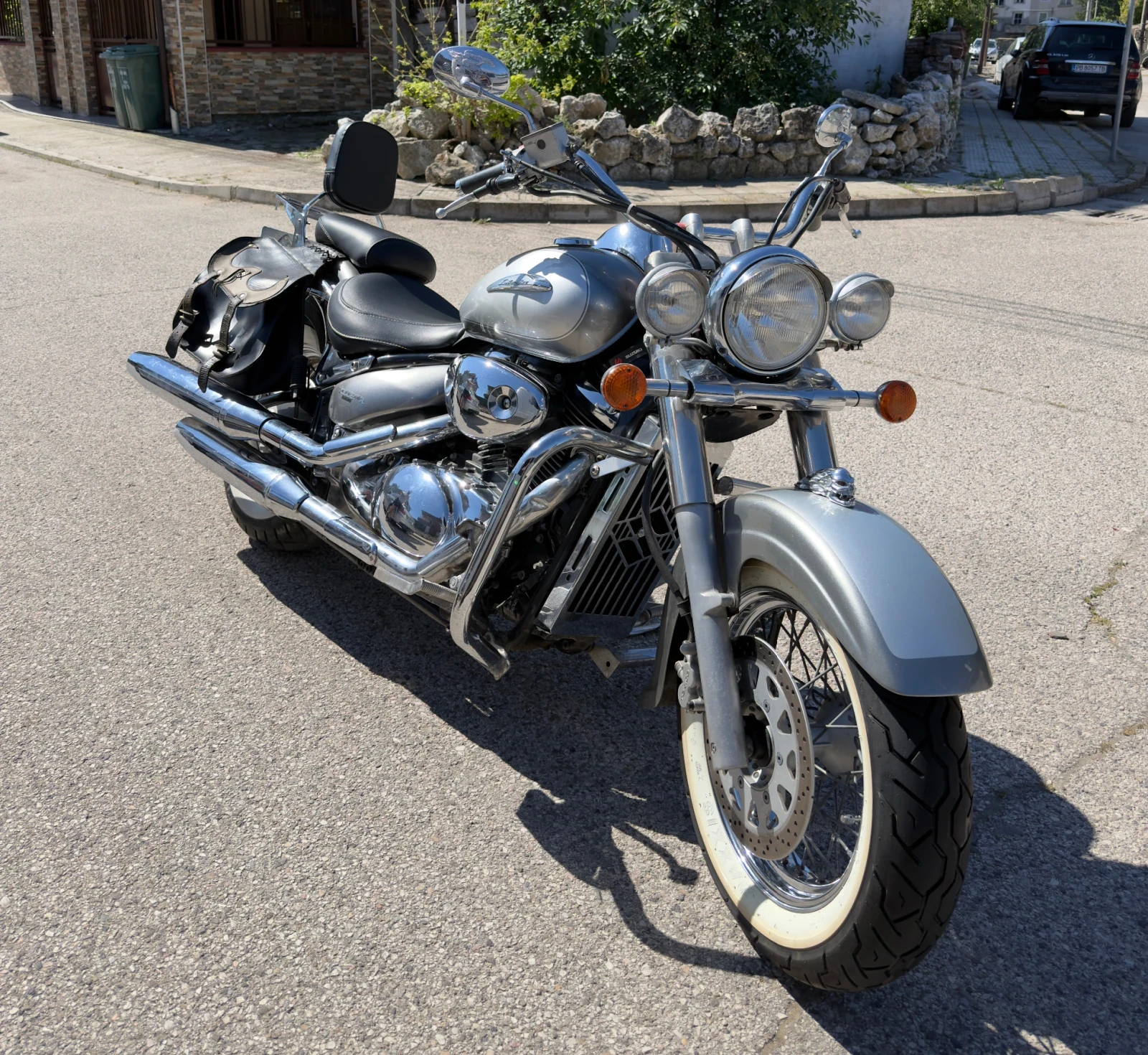 Suzuki Intruder