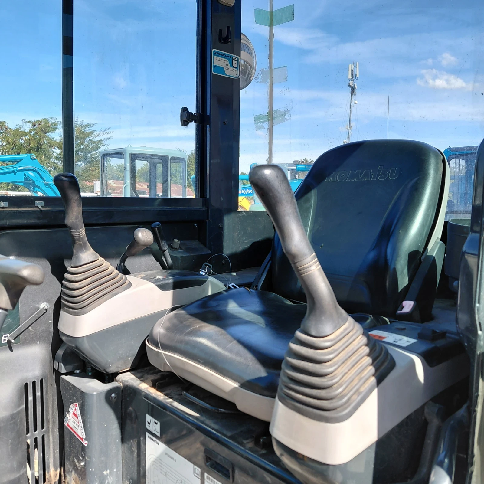 Багер Komatsu PC20MR-3 * ПРОМОЦИЯ * ЩИПКА * , снимка 10 - Индустриална техника - 54271558