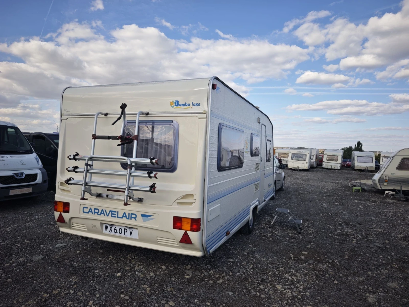 Каравана Caravelair Bambo Luxe , снимка 7 - Каравани и кемпери - 56328850