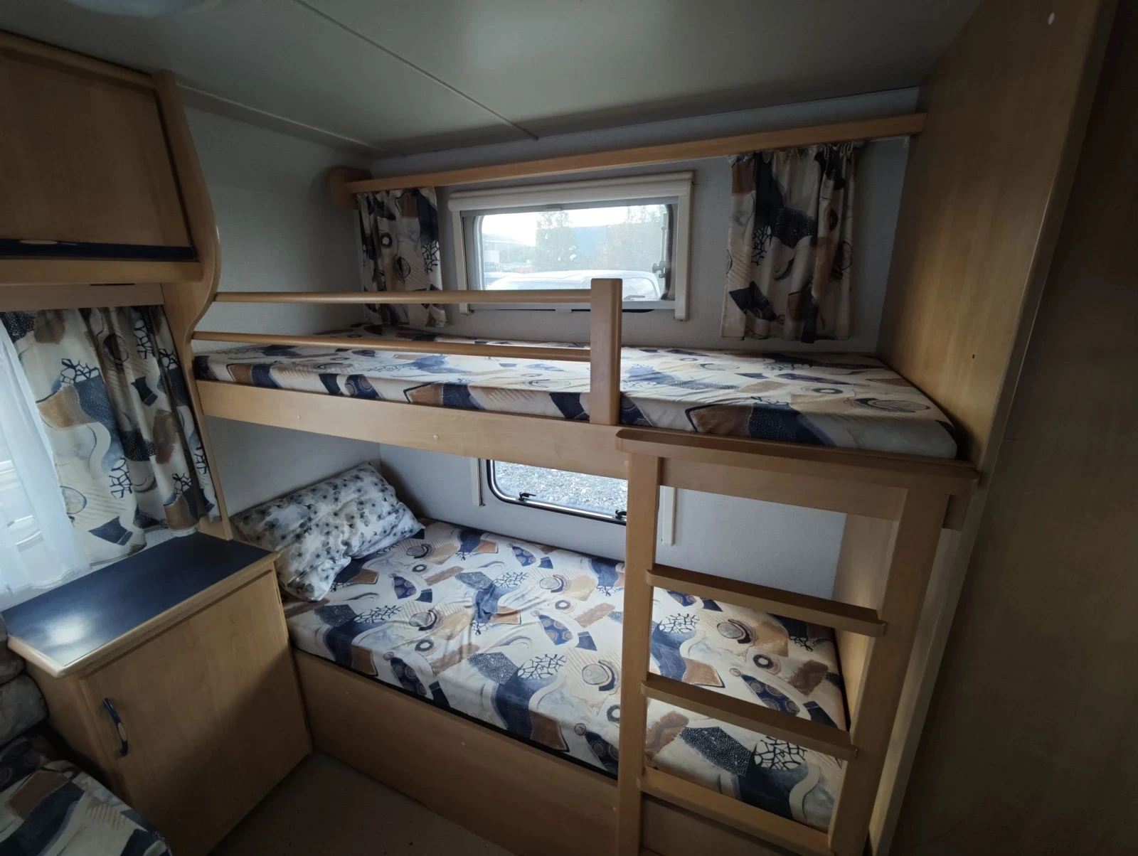 Каравана Caravelair Bambo Luxe , снимка 9 - Каравани и кемпери - 56328850