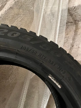 Гуми Зимни 205/50R17, снимка 10 - Гуми и джанти - 47968043