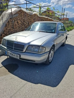 Mercedes-Benz C 180, снимка 1