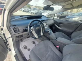 Toyota Prius 1.8Хибрид ПЕРФЕКТЕН .НАВИГАЦИЯ. КАМЕРА, снимка 13
