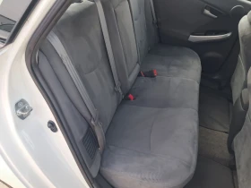 Toyota Prius 1.8Хибрид ПЕРФЕКТЕН .НАВИГАЦИЯ. КАМЕРА, снимка 11