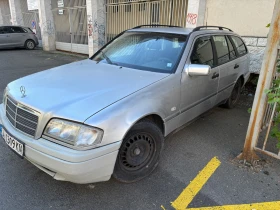 Mercedes-Benz C 220 Добра машина, снимка 3