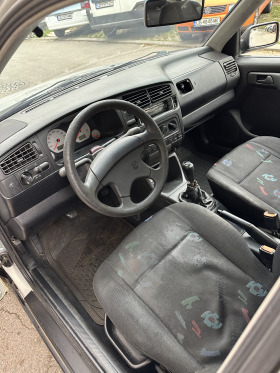 VW Golf 1.9 TDI климатик, снимка 5 - Автомобили и джипове - 42625988