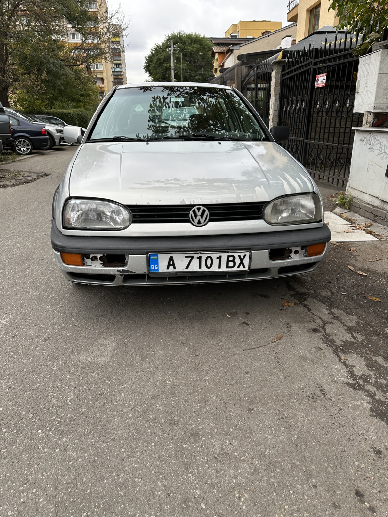 VW Golf 1.9 TDI климатик, снимка 1 - Автомобили и джипове - 42625988