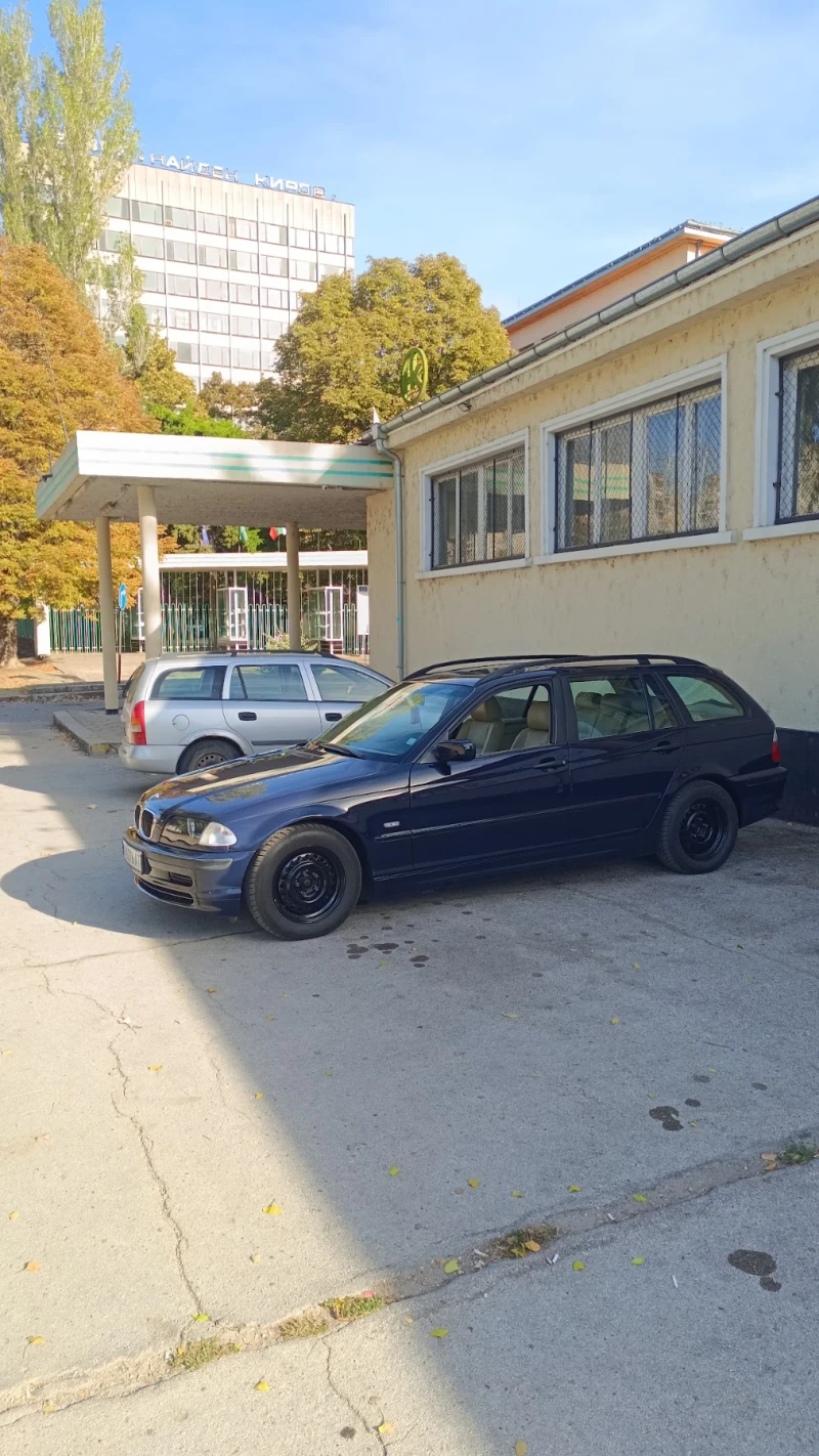 BMW 320, снимка 5 - Автомобили и джипове - 47504430