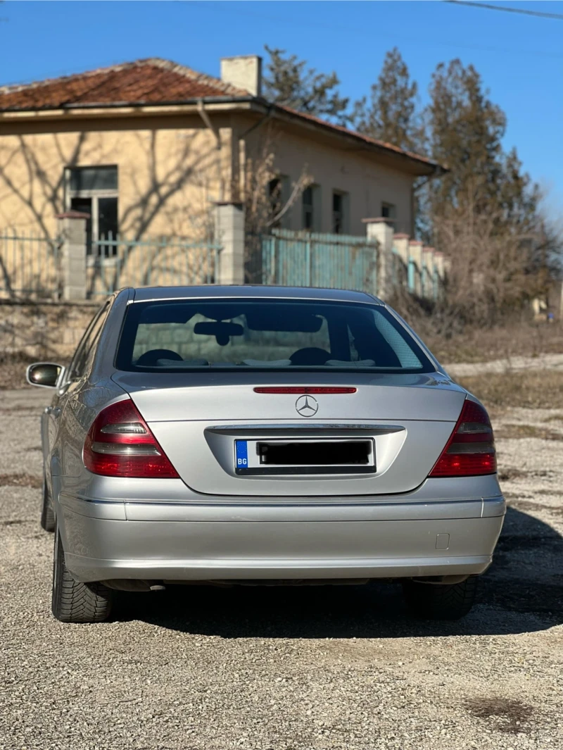 Mercedes-Benz E 320 CDI 204, снимка 9 - Автомобили и джипове - 48619344