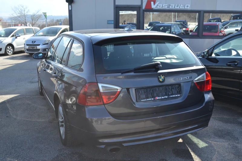 BMW 320 320d-NAVI, снимка 4 - Автомобили и джипове - 48917446