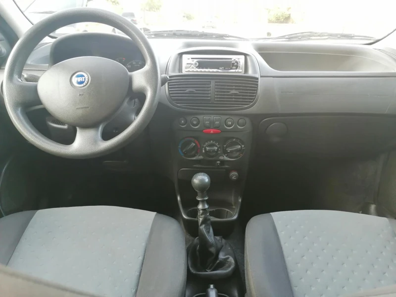 Fiat Punto 1.2 бензин Топ , снимка 10 - Автомобили и джипове - 49229872