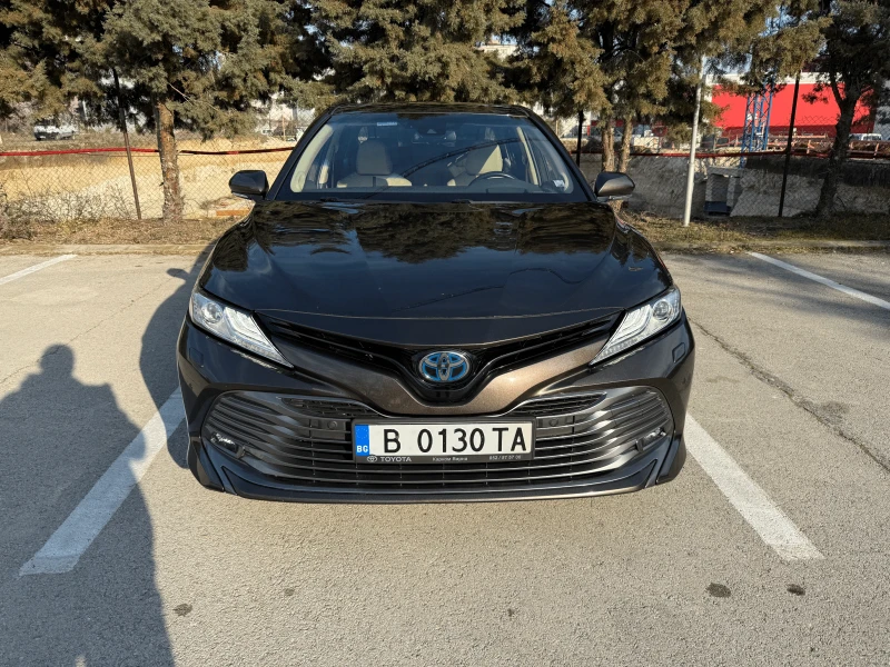 Toyota Camry Luxury, снимка 2 - Автомобили и джипове - 49424441