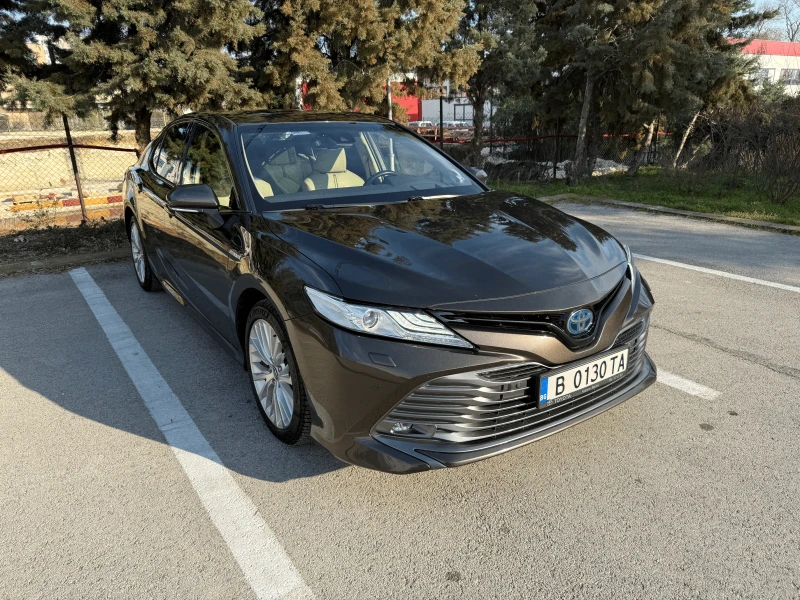 Toyota Camry Luxury, снимка 1 - Автомобили и джипове - 49424441