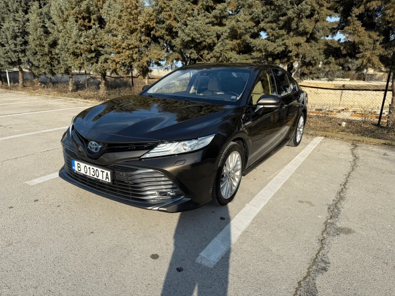 Toyota Camry Luxury, снимка 3 - Автомобили и джипове - 49424441