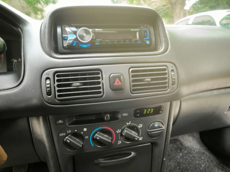 Toyota Corolla, снимка 11 - Автомобили и джипове - 52358743