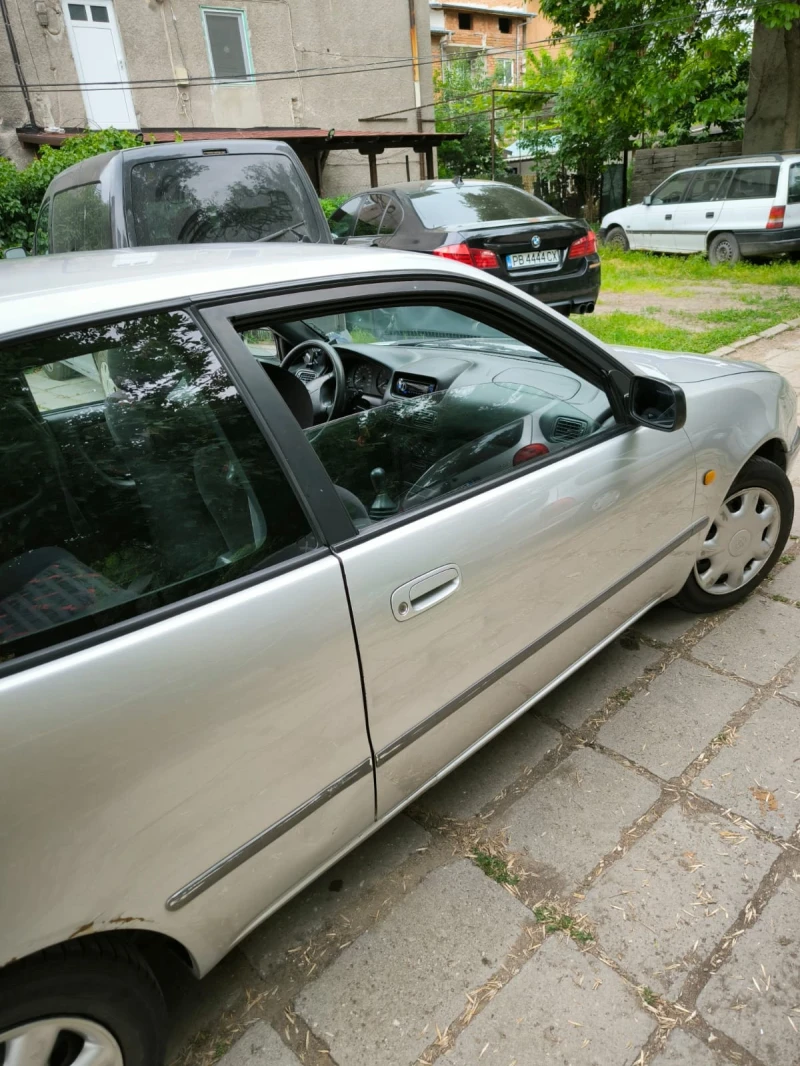 Toyota Corolla, снимка 4 - Автомобили и джипове - 52358743