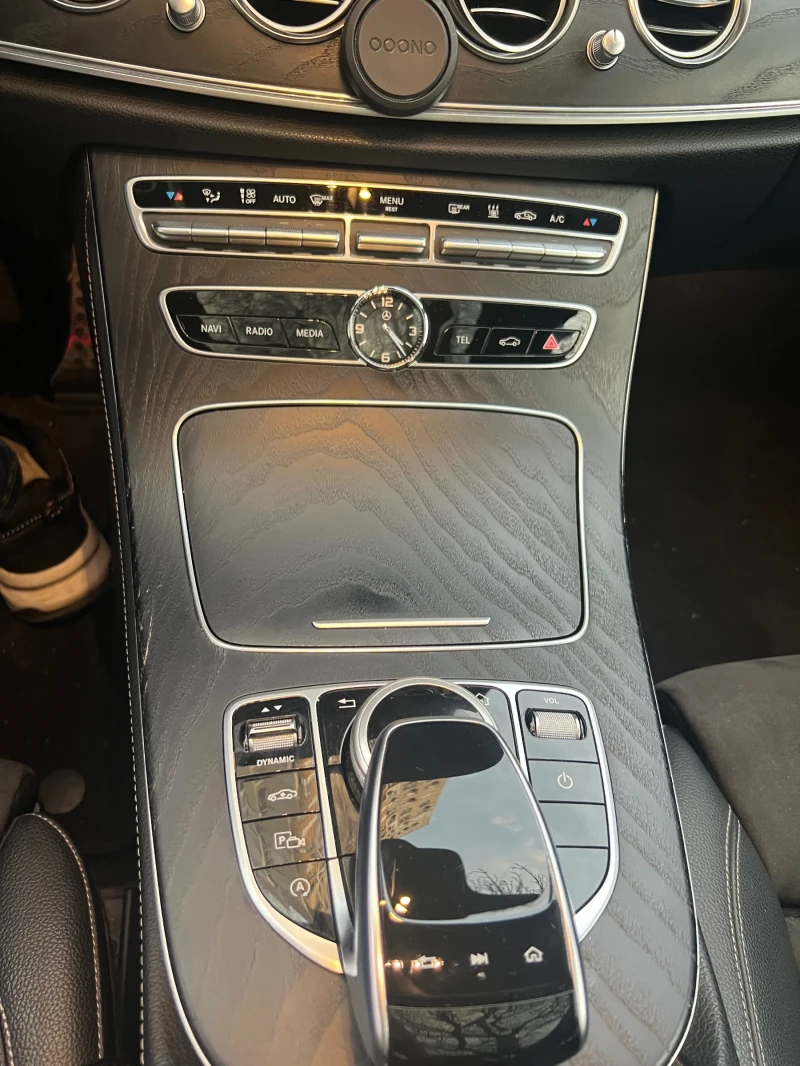 Mercedes-Benz E 400, снимка 17 - Автомобили и джипове - 51892204