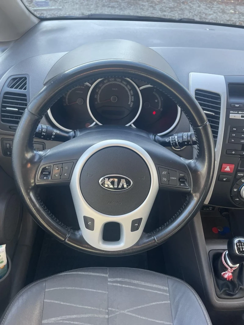 Kia Venga 1.6 бензин / ГАЗ, снимка 8 - Автомобили и джипове - 52585499
