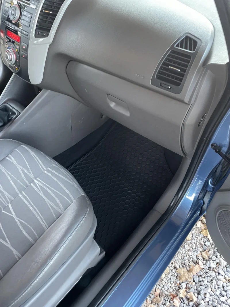 Kia Venga 1.6 бензин / ГАЗ, снимка 9 - Автомобили и джипове - 52585499