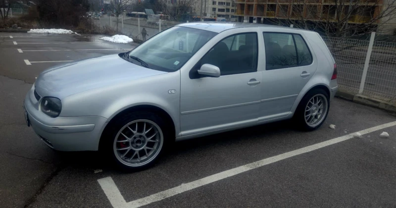 VW Golf 1.8 20v, снимка 5 - Автомобили и джипове - 53385443