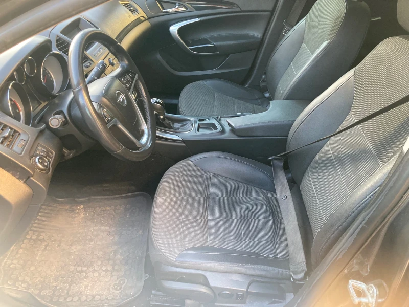 Opel Insignia 2.0, снимка 6 - Автомобили и джипове - 53419504