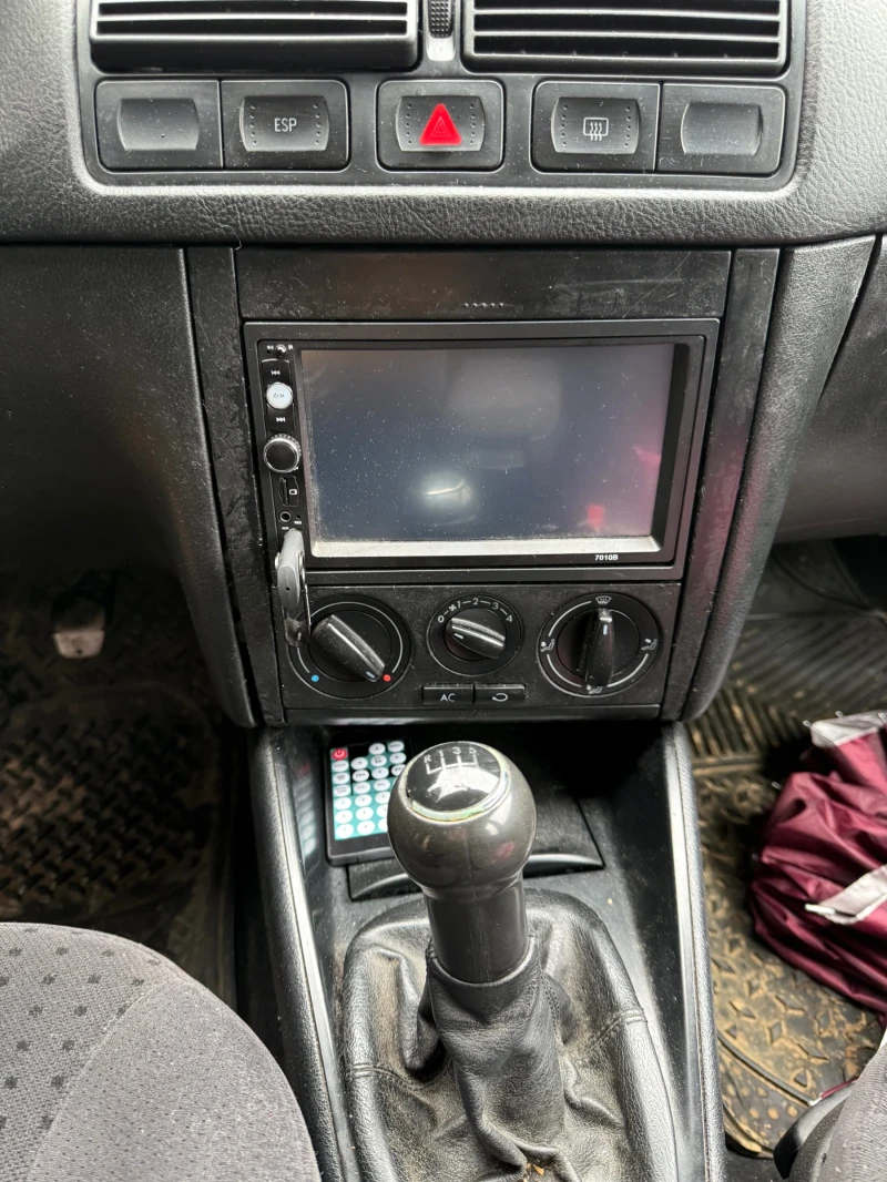 VW Golf, снимка 7 - Автомобили и джипове - 53468492