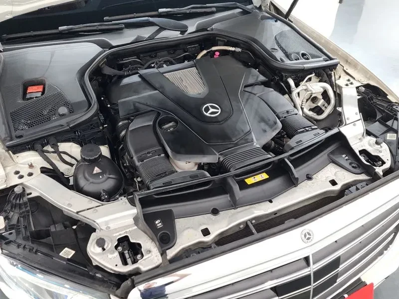 Mercedes-Benz E 400 4Matic Exclusive, снимка 6 - Автомобили и джипове - 55748673