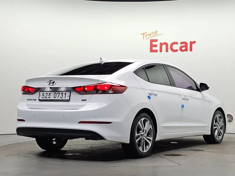Hyundai Elantra Ad 1.6 Gdi Smart, снимка 2 - Автомобили и джипове - 56719494