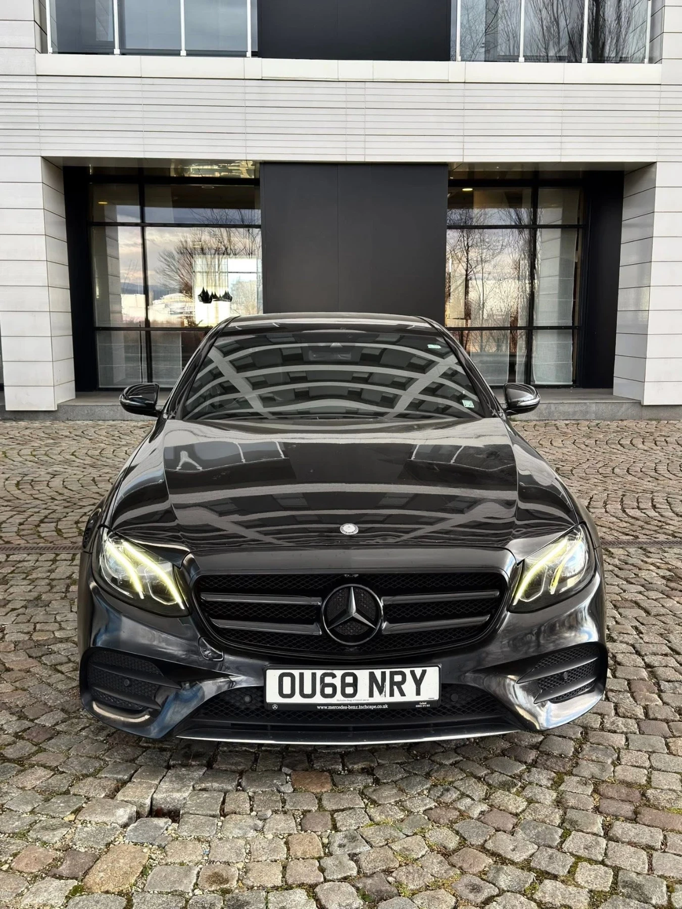 Mercedes-Benz E 220, снимка 1