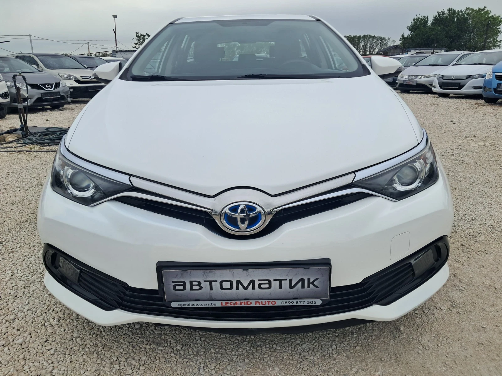 Toyota Auris 1.8ХИБРИД, FACE-LIFT  - изображение 2