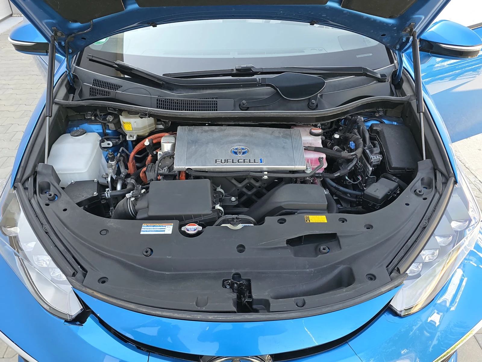 Toyota Mirai  - изображение 8