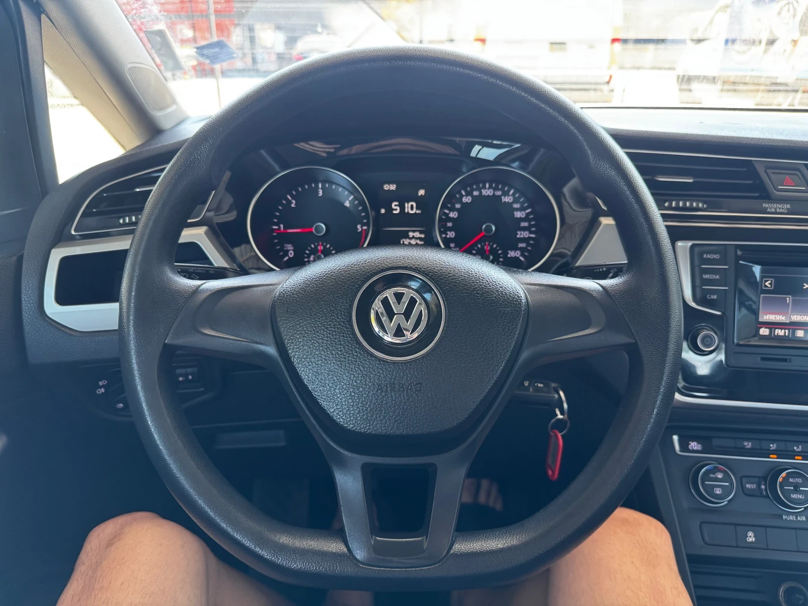VW Touran 1.6 TDI - изображение 7