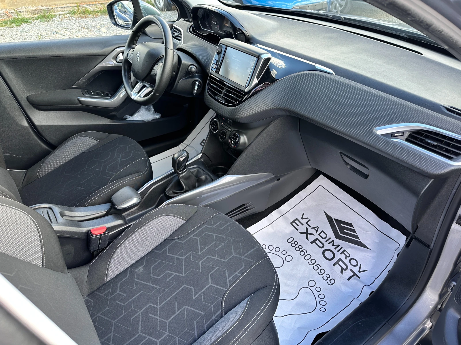 Peugeot 2008 1.6HDI E6B - изображение 8