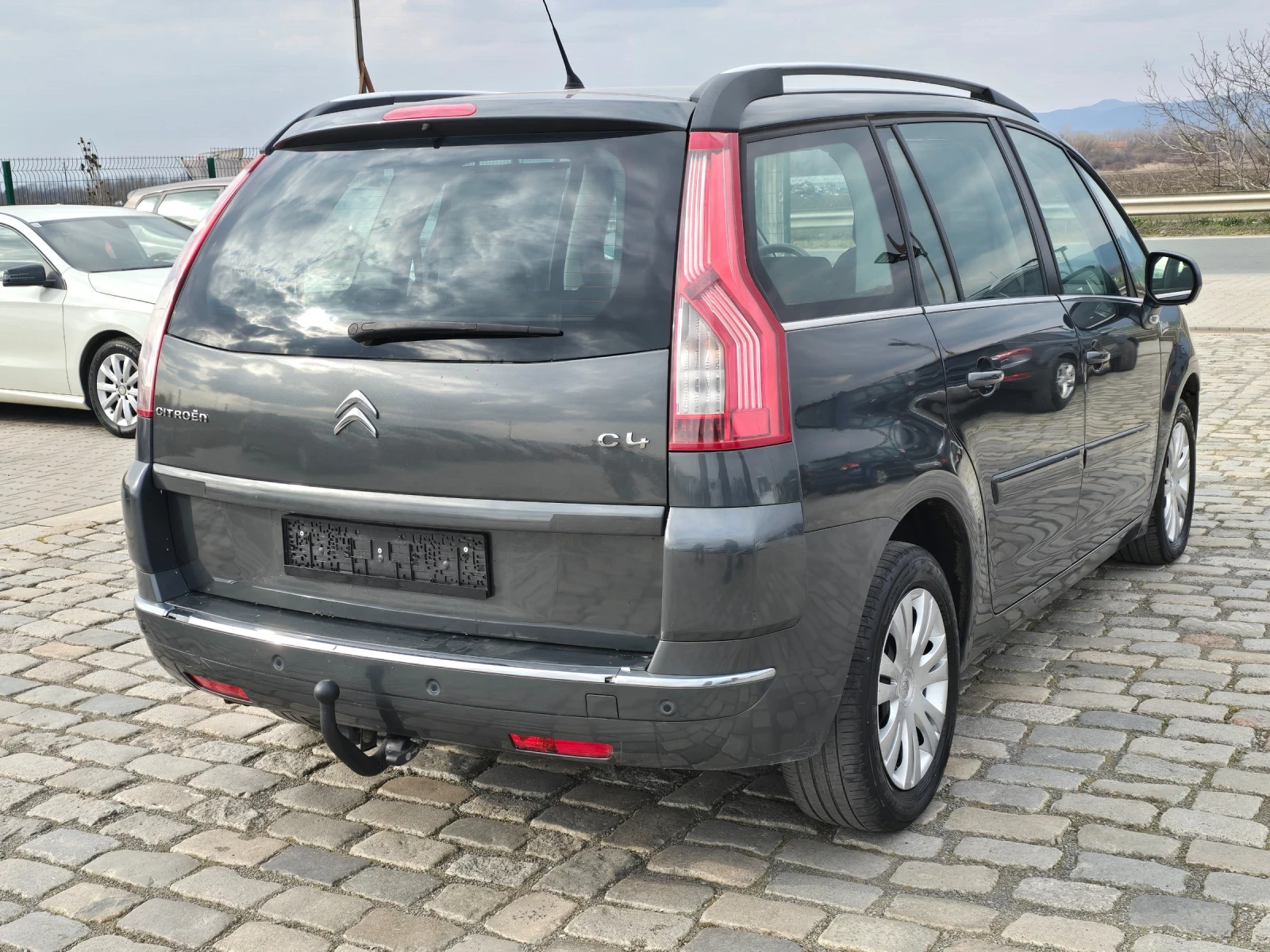 Citroen C4 Picasso 1.6HDI 112кс 7 места ЕВРО 5, снимка 8 - Автомобили и джипове - 53147604