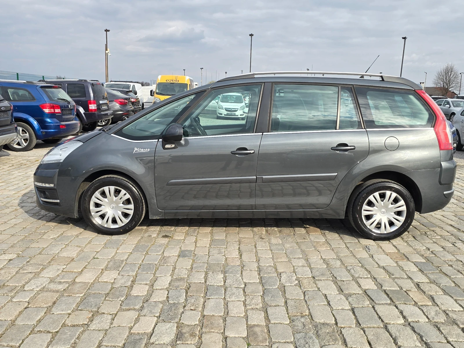 Citroen C4 Picasso 1.6HDI 112кс 7 места ЕВРО 5, снимка 4 - Автомобили и джипове - 53147604