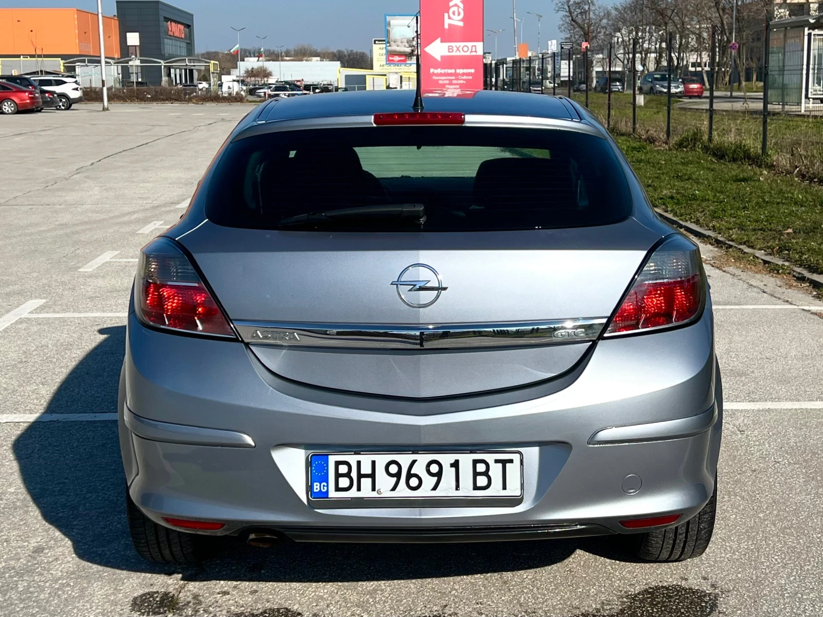 Opel Astra 1.8i GTC, снимка 6 - Автомобили и джипове - 53722266
