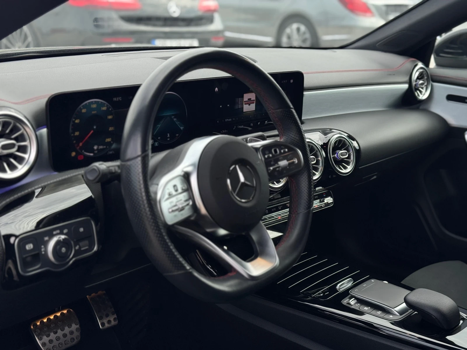 Mercedes-Benz CLA AMG, снимка 7 - Автомобили и джипове - 53985160