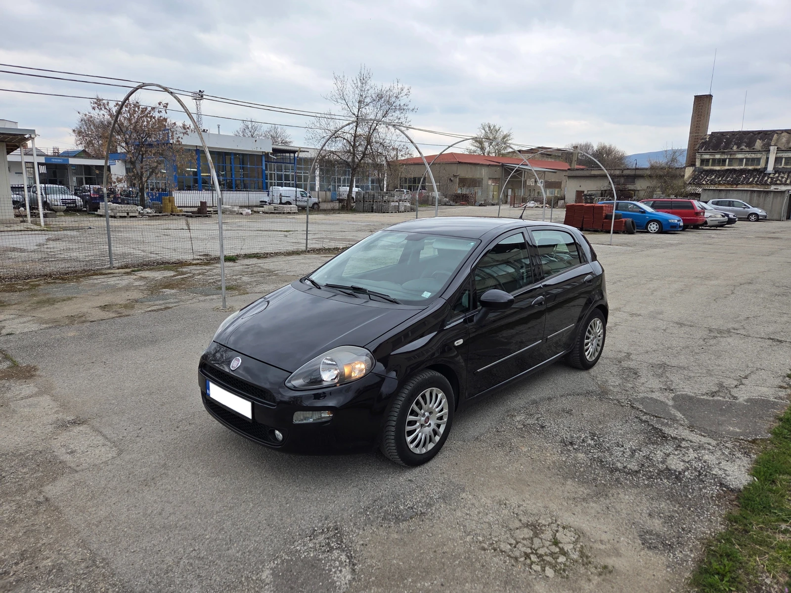 Fiat Punto III 1.2i 8V 70Hp Euro5 Start/Stop Comfort, снимка 3 - Автомобили и джипове - 54057641