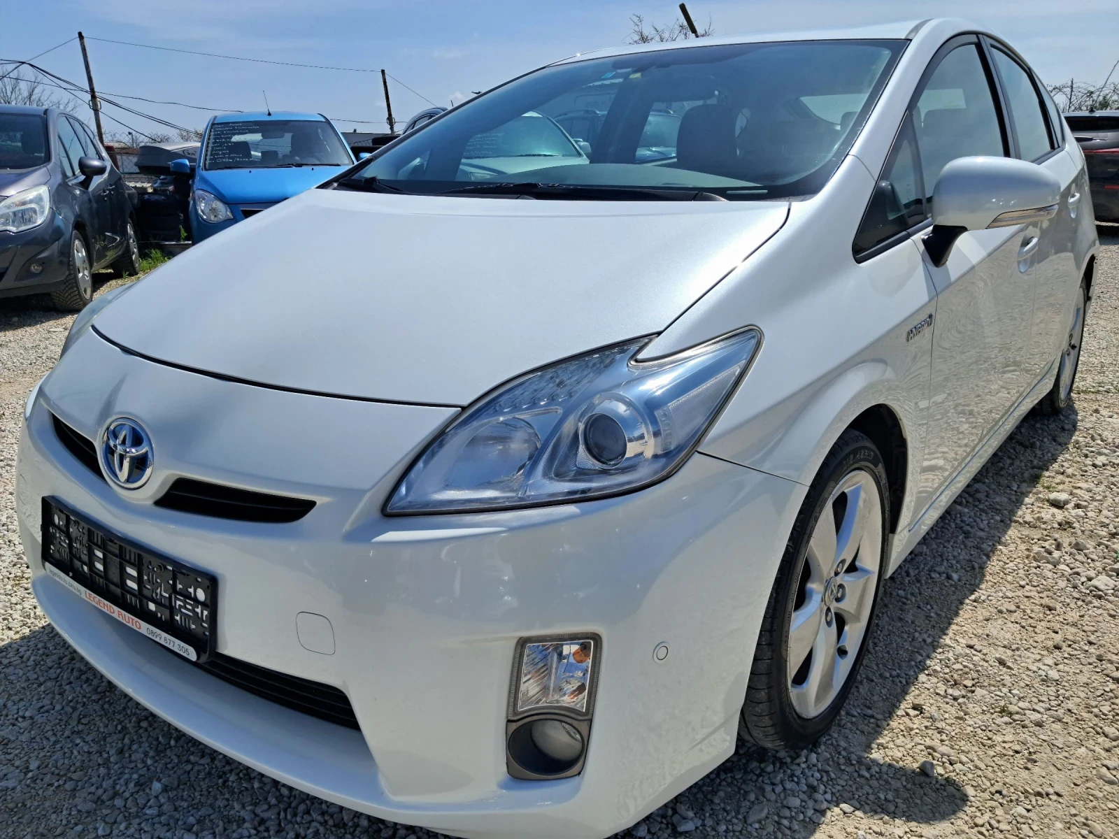 Toyota Prius 1.8Хибрид ПЕРФЕКТЕН .НАВИГАЦИЯ. КАМЕРА